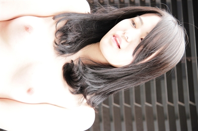 Thumnail / 0 / 16 / 29