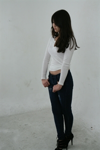 Thumnail / 0 / 23 / 35