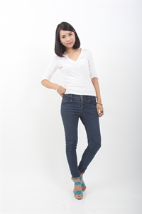 Thumnail / 0 / 23 / 69
