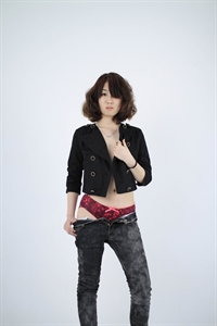 Thumnail / 0 / 24 / 11