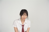 Thumnail / 1 / 10 / 37