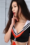 Thumnail / 1 / 10 / 79