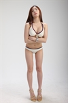 Thumnail / 1 / 15 / 82