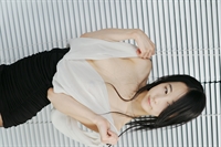 Thumnail / 1 / 16 / 21