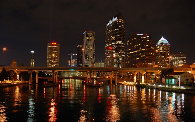 tampabaywaterandskyline