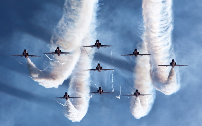 theredarrows