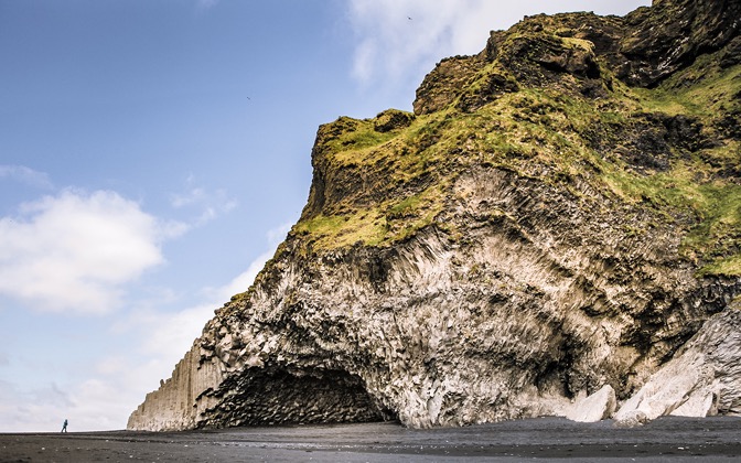 icelanddyrholaeycave