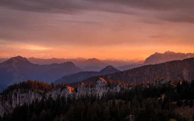 alpengluhenii