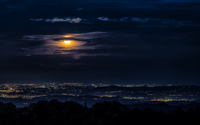 mooncloudsandcity