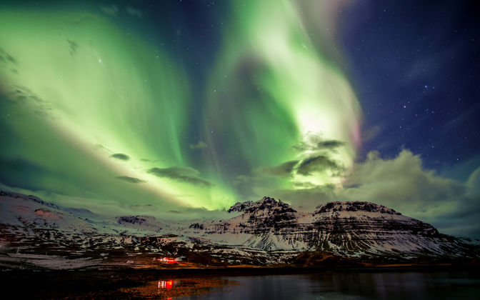 wingsofangelsnorthernlightsoniceland