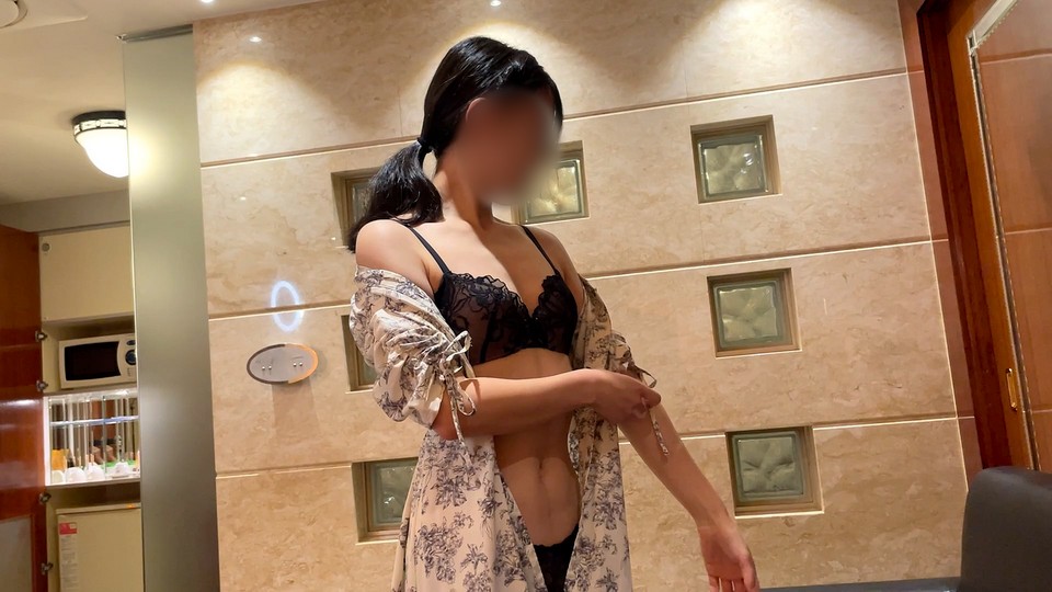 +++ FC2-PPV-4742346 【再販無し】㊙美女との中出し解禁ハメ撮り。1時間40分越えの大ボリューム、徹底的にイカせて突いて種付け中出し。