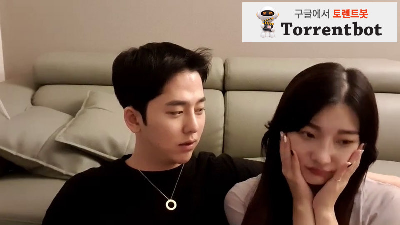 남성 BJ 라이브 스트리머가 초대한 여성 게스트